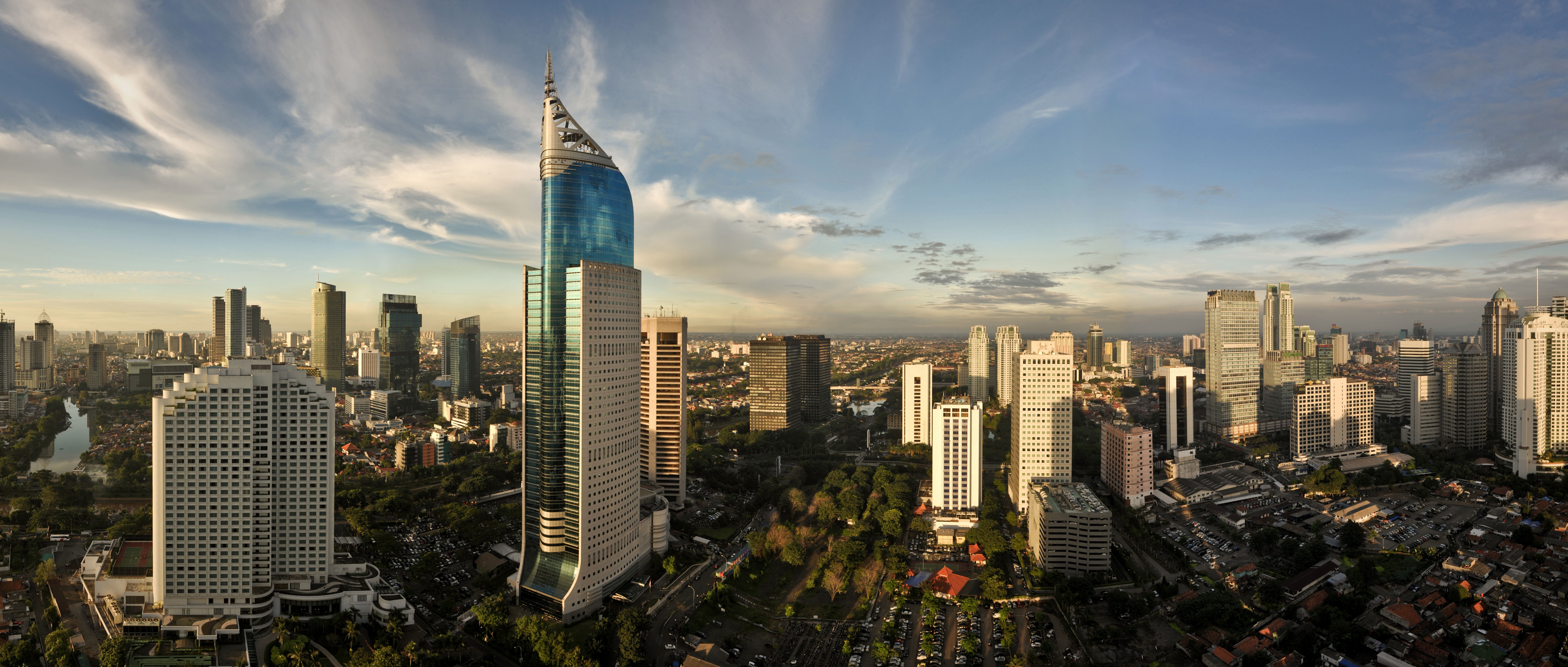 by Roland Hartmann. Jakarta, Hauptstadt Indonesiens mit rund 30 Millionen Einwohner